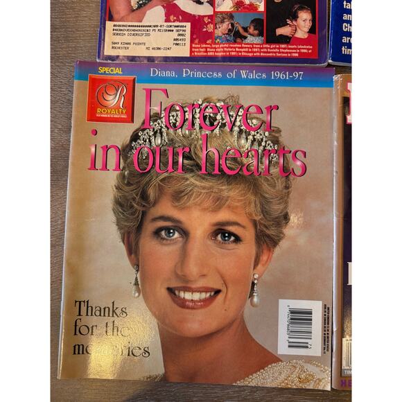 PRINCESS DIANA Lot of 7 Vintage Tabloids Magazines People Globe - Picture 5 of 8